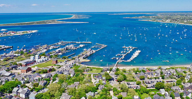 NANTUCKET REAL ESTATE ARTICLES