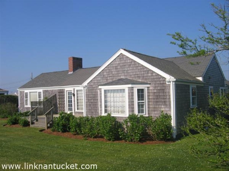 83 Baxter Road Nantucket Image
