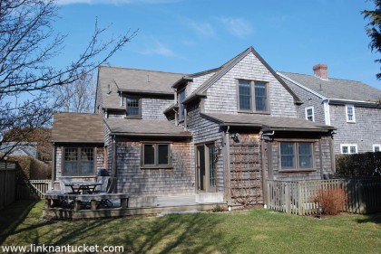 9 Goldfinch Drive Naushop
