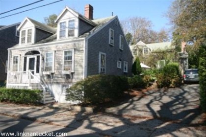 19 West Chester Street #1 Town