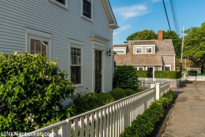44 & 44B Pine Street Town