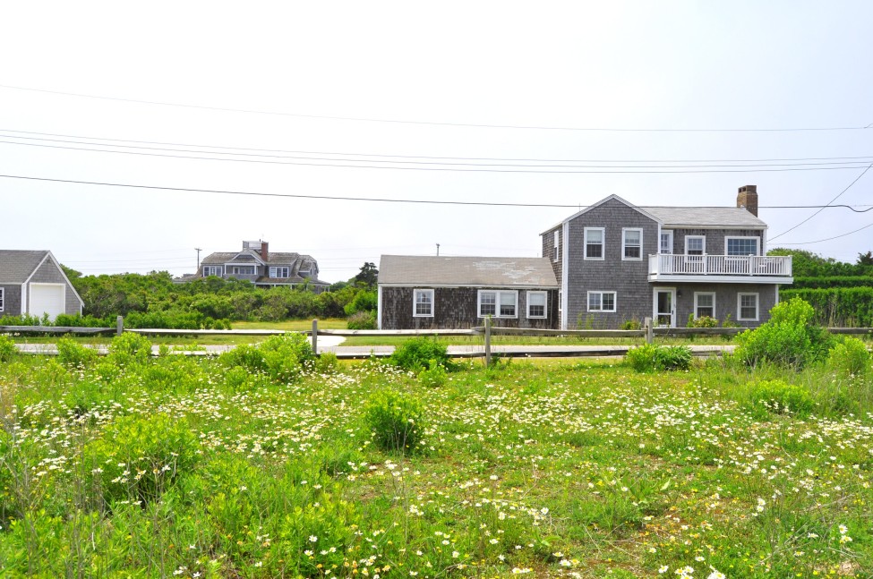 86 Baxter Road Nantucket Image