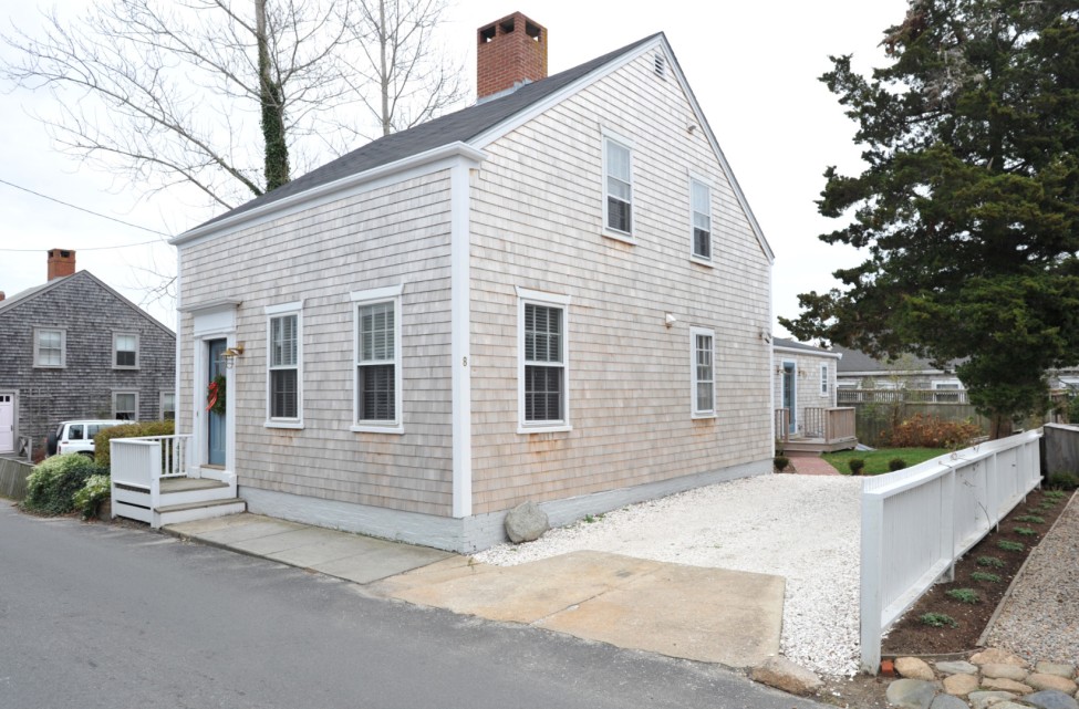 8 East Dover Street Nantucket Image