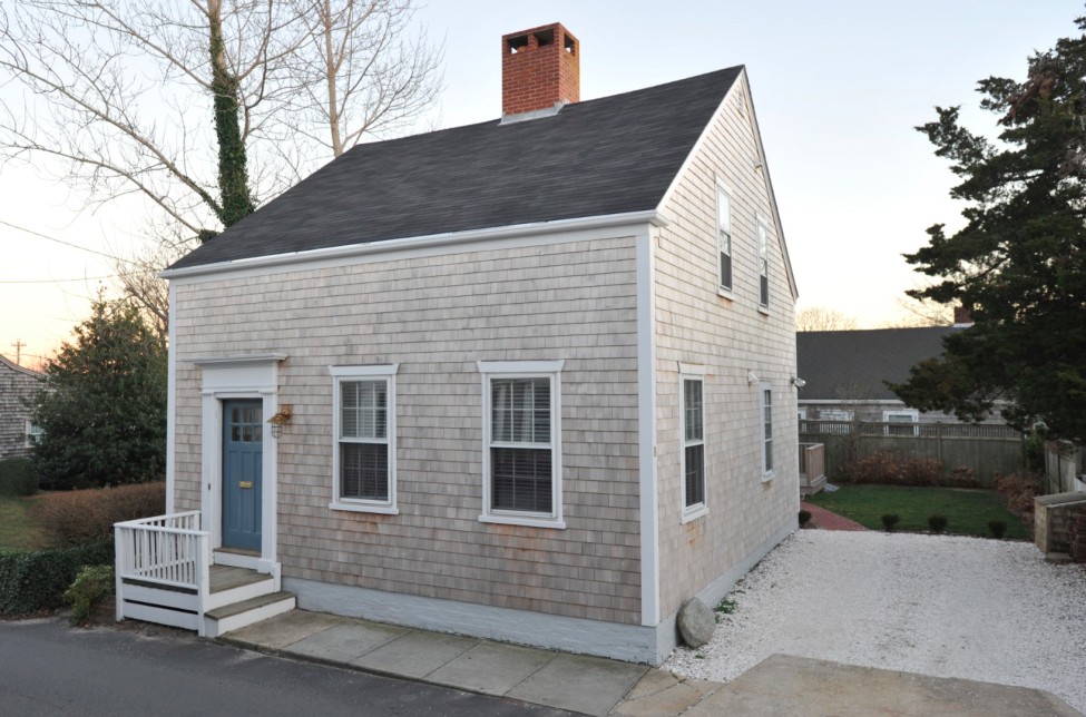 8 East Dover Street Nantucket Image