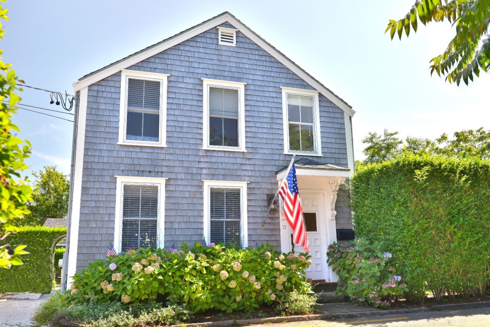 22 New Street Nantucket Image