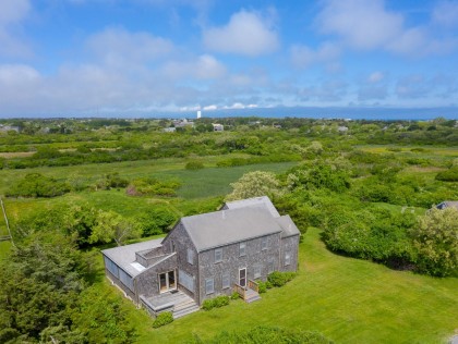 18 Meadow Lane West of Town