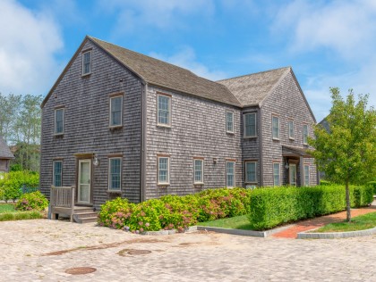3 Yawkey Way Mid Island