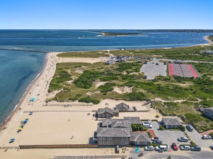 41 Jefferson Avenue Brant Point