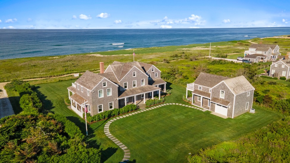 2 Marion Avenue Nantucket Image
