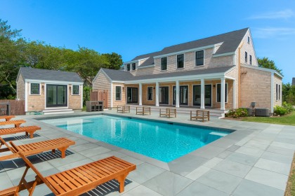 27 Ticcoma Way Mid Island