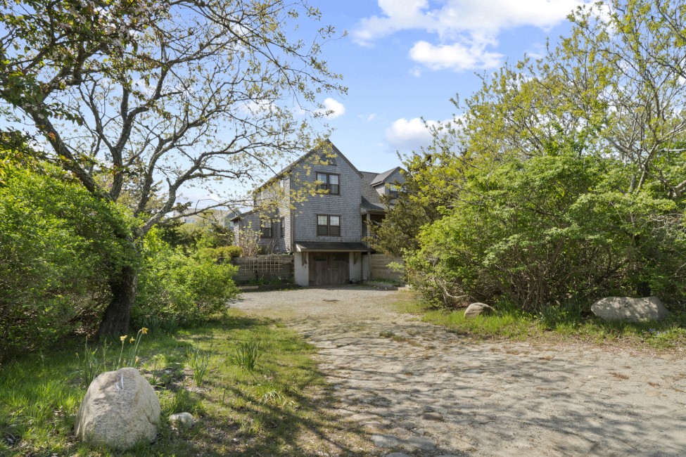 12 Dukes Road Nantucket Image