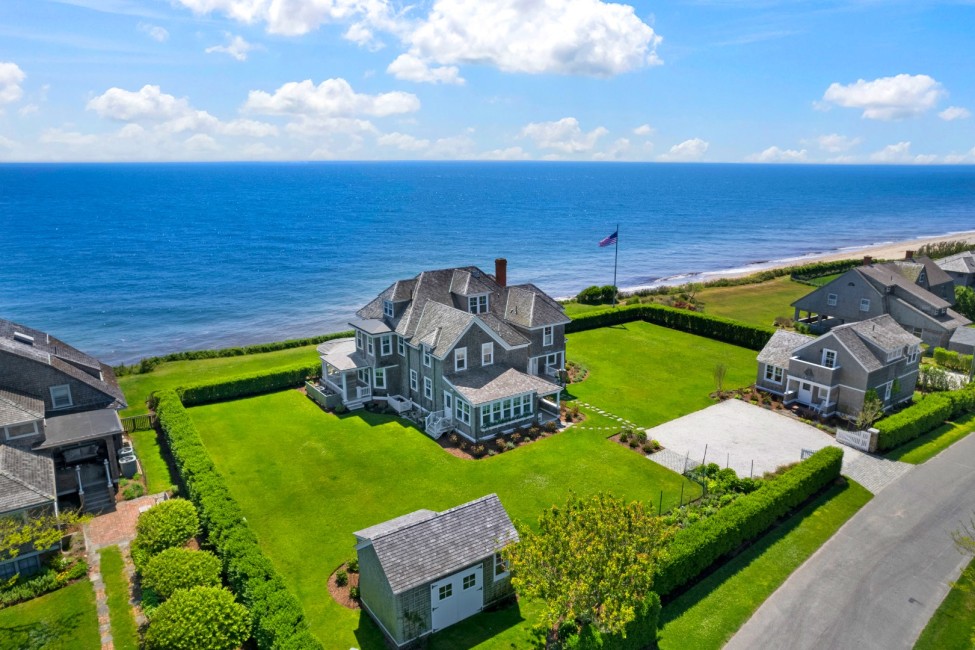 63, 64, 66 Baxter Road Nantucket Image