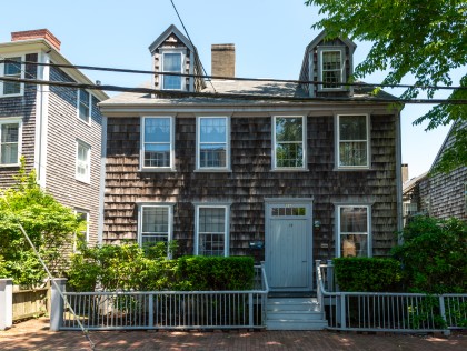 17 North Water Street Town