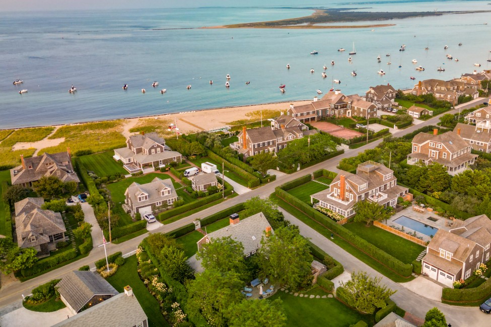 64 Hulbert Avenue Nantucket Image