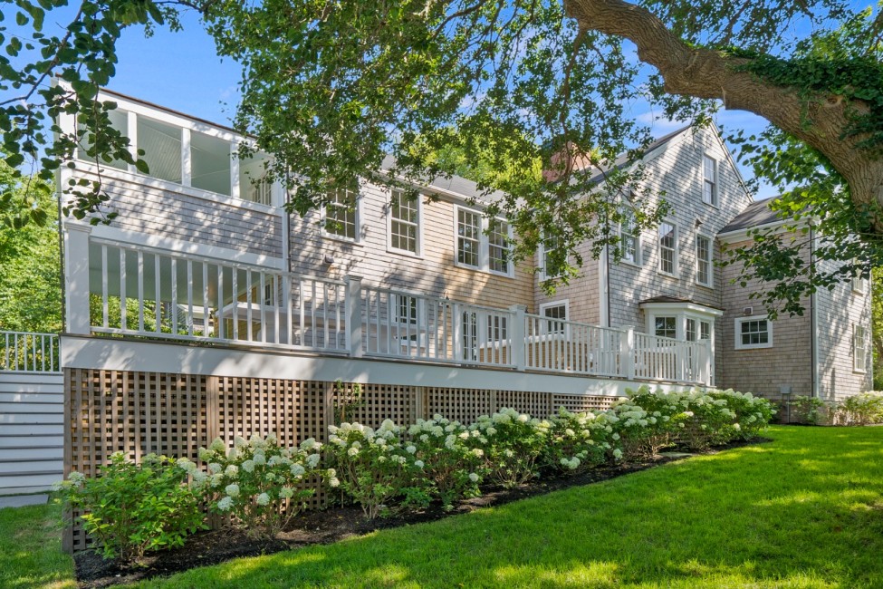 11 Pleasant Street Nantucket Image