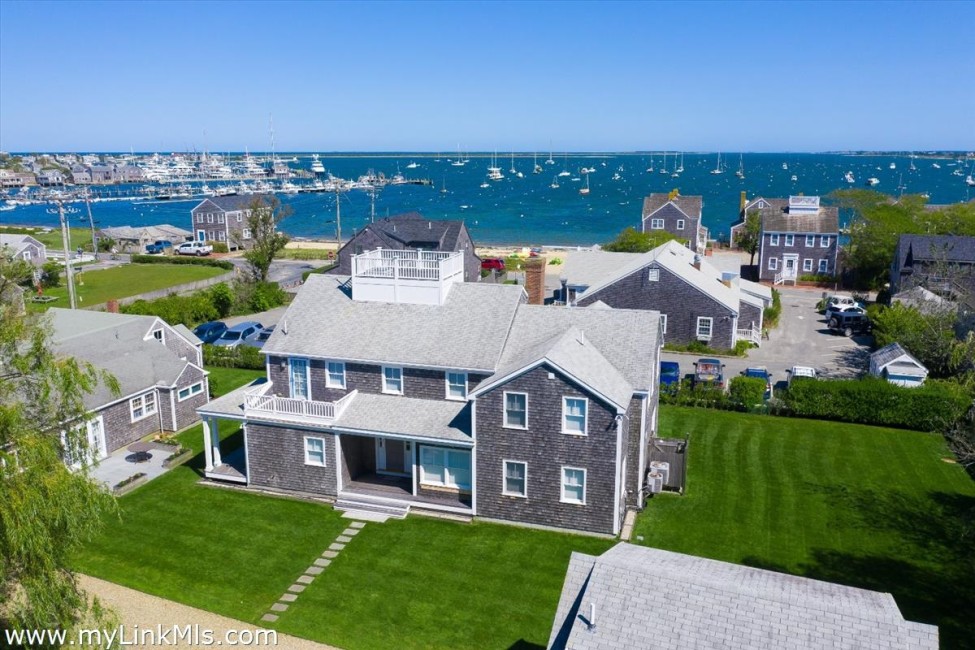 54 Union Street Nantucket Image