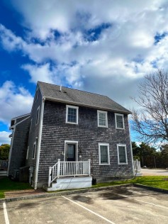 1A Park Circle # A Mid Island
