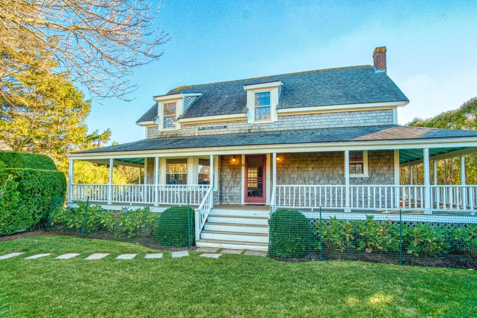 16 Derrymore Road Nantucket Image