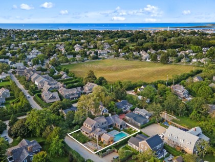 8 Winn Street West of Town