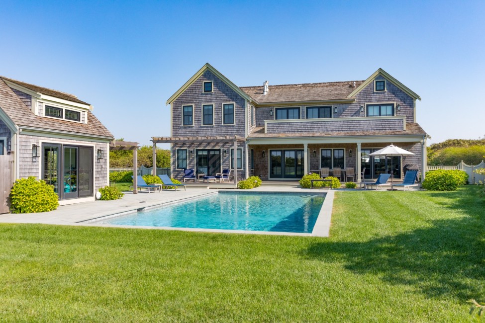 7 Coffin Road Nantucket Image