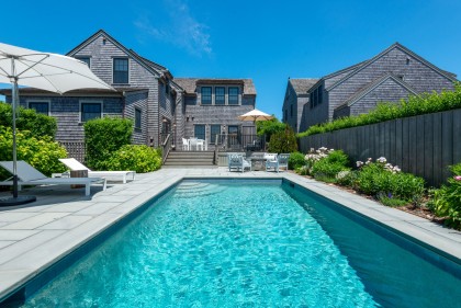2 Old Mill Court South of Town