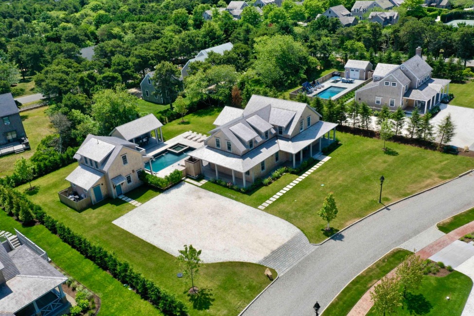 3 Maple Lane Nantucket Image
