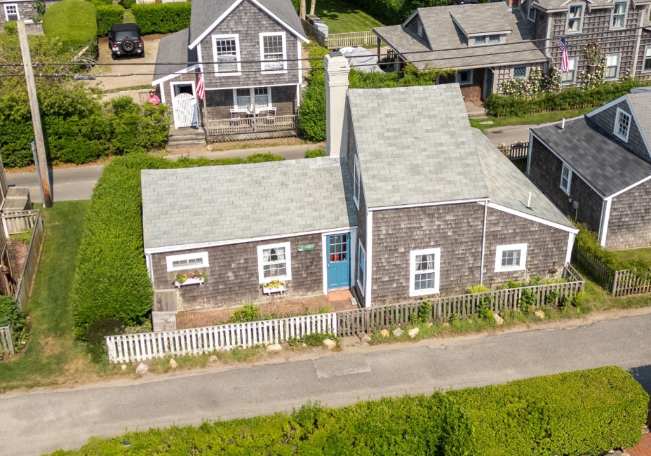 10 Center Street Nantucket Image