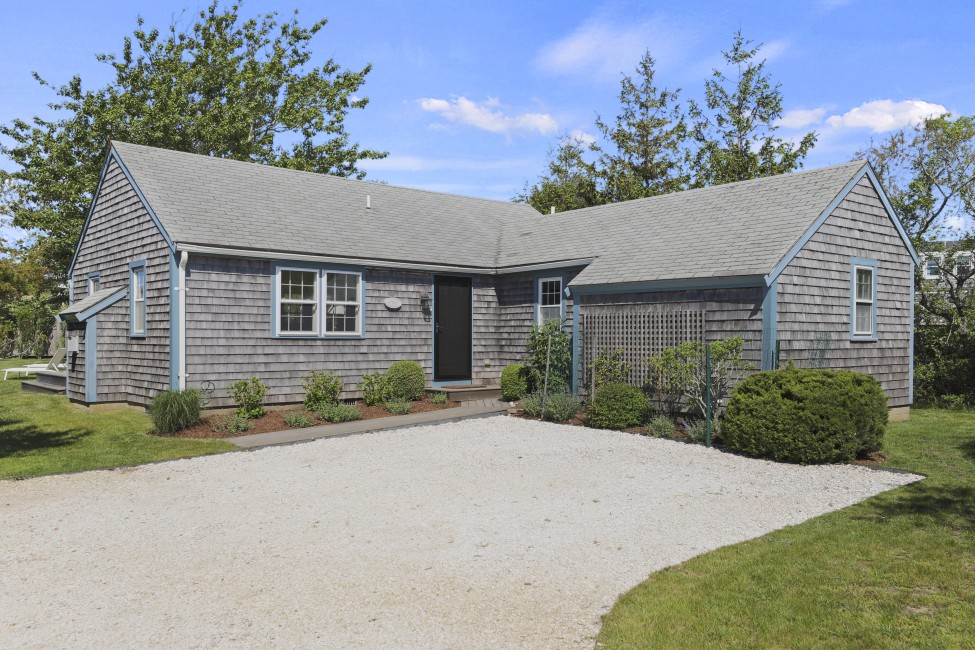 1 Arkansas Avenue Nantucket Image