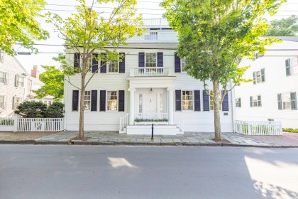 7 Pleasant Street Town