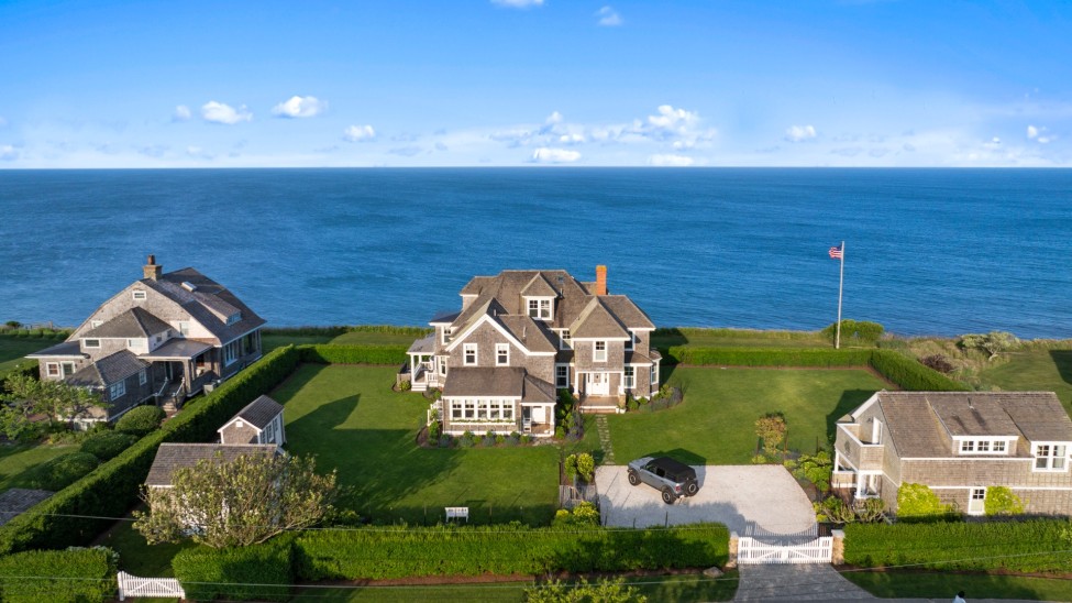 63 Baxter Road Nantucket Image