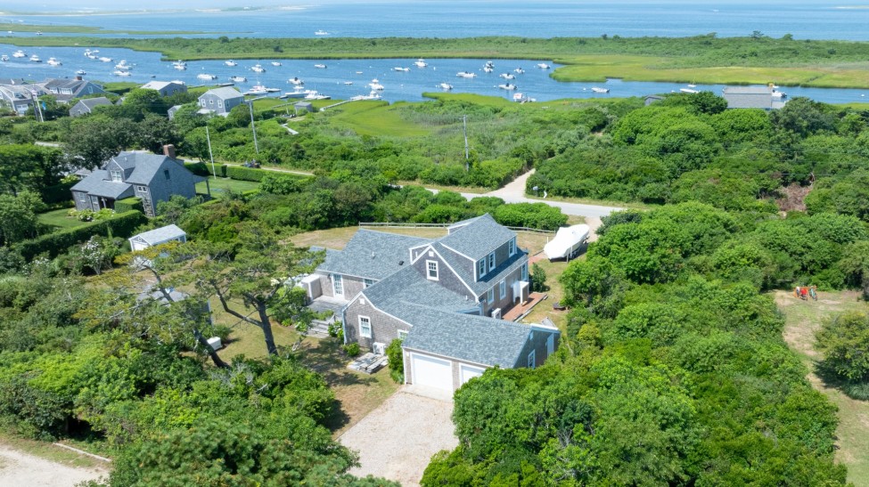 35 Tennessee Avenue Nantucket Image