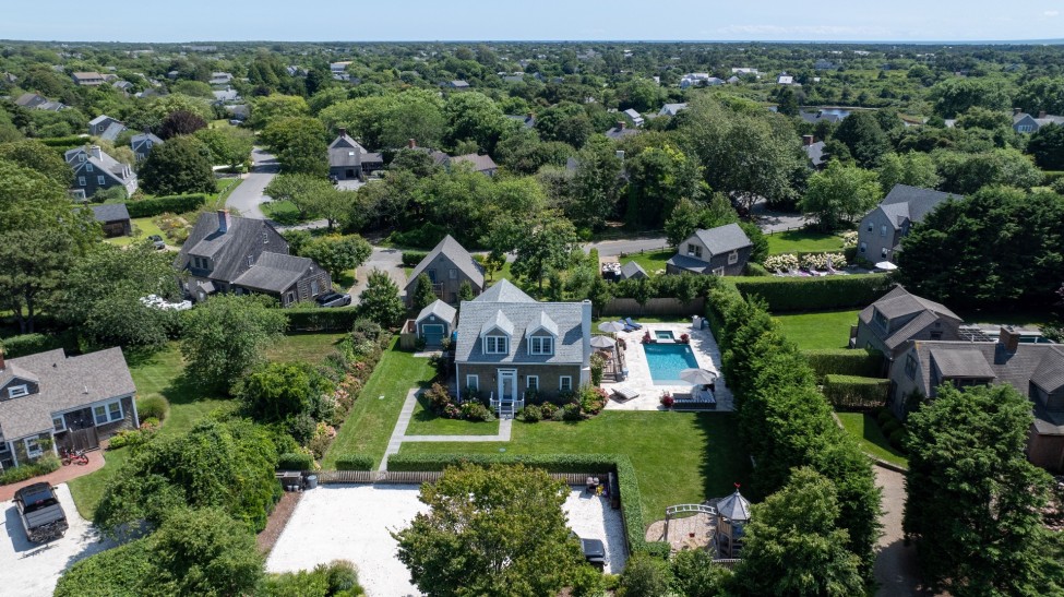 50 Hummock Pond Road Nantucket Image