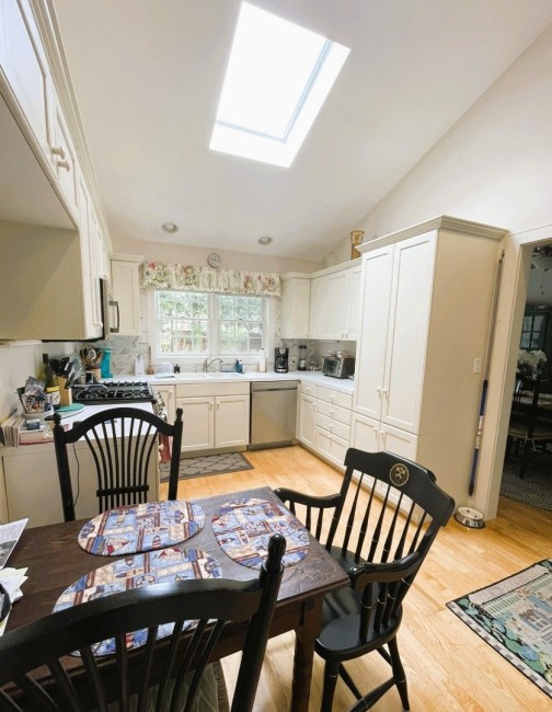  8 Seikinnow Place Image 6
                                    