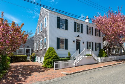 25C Pine Street Town