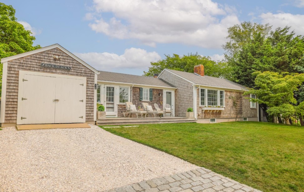 21R Vestal Street Nantucket Image