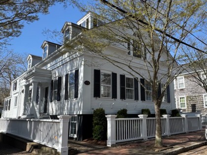 110 Main Street Town