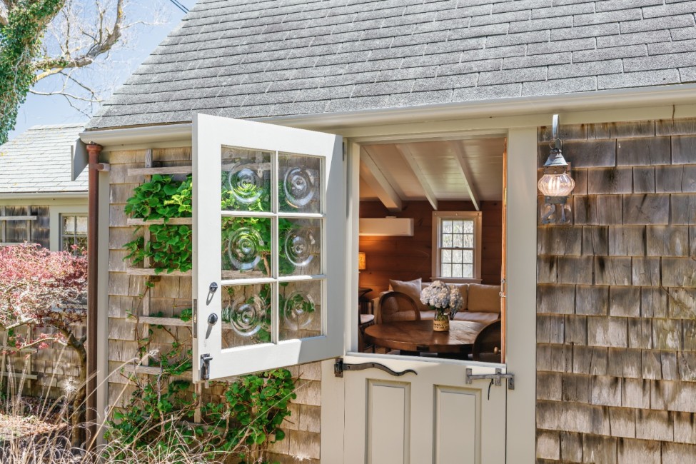 21 Bank Street Nantucket Image