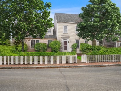 22 Washaman Avenue Nashaquisset