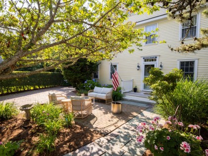 6 Dovekie Court Naushop