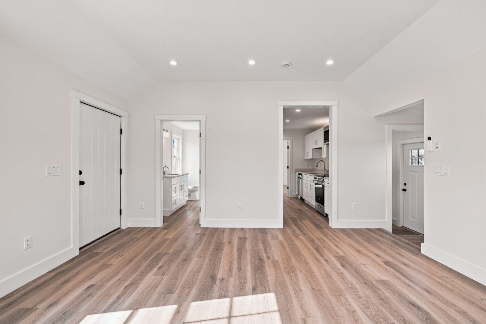  2A Forrest Avenue Unit 1 Image 8
                                    