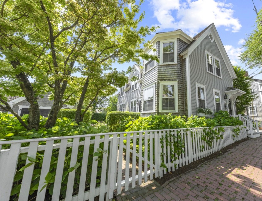 8 Milk Street Nantucket Image