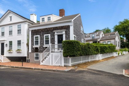 34 Pine Street Town