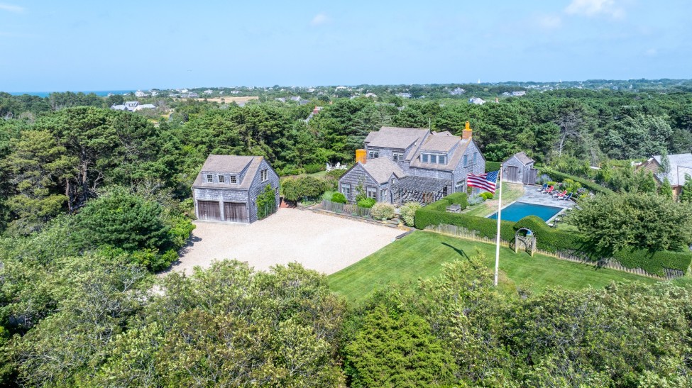 196 Cliff Road Nantucket Image
