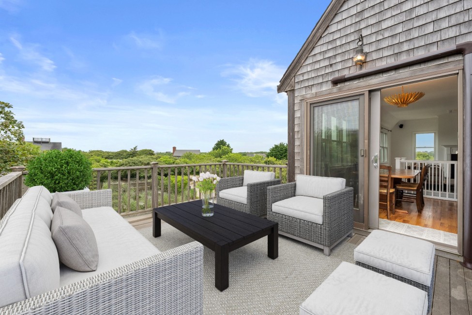 4 Berkley Street Nantucket Image