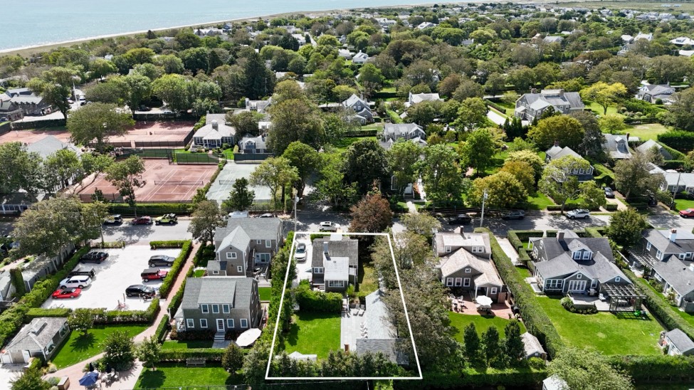 17 New Street Nantucket Image