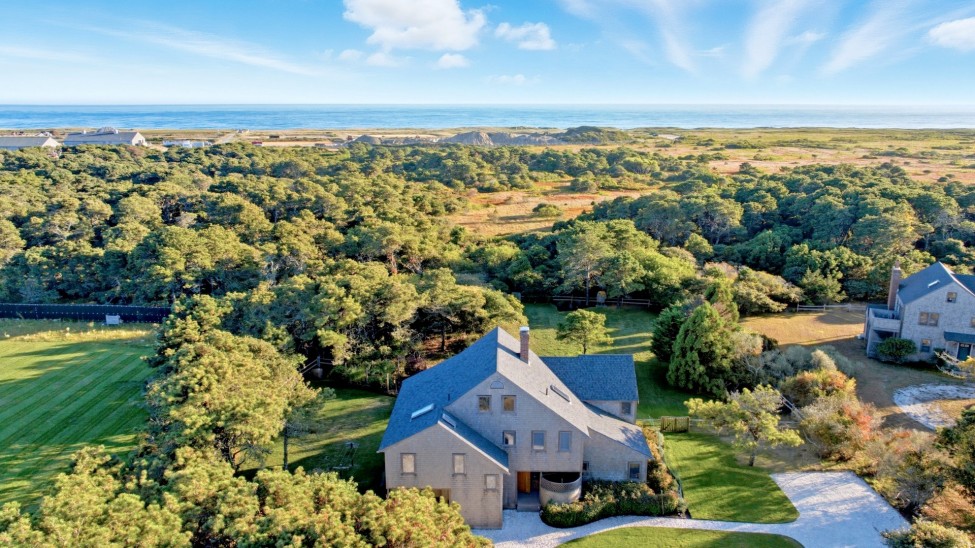 17 Pond View Drive Nantucket Image