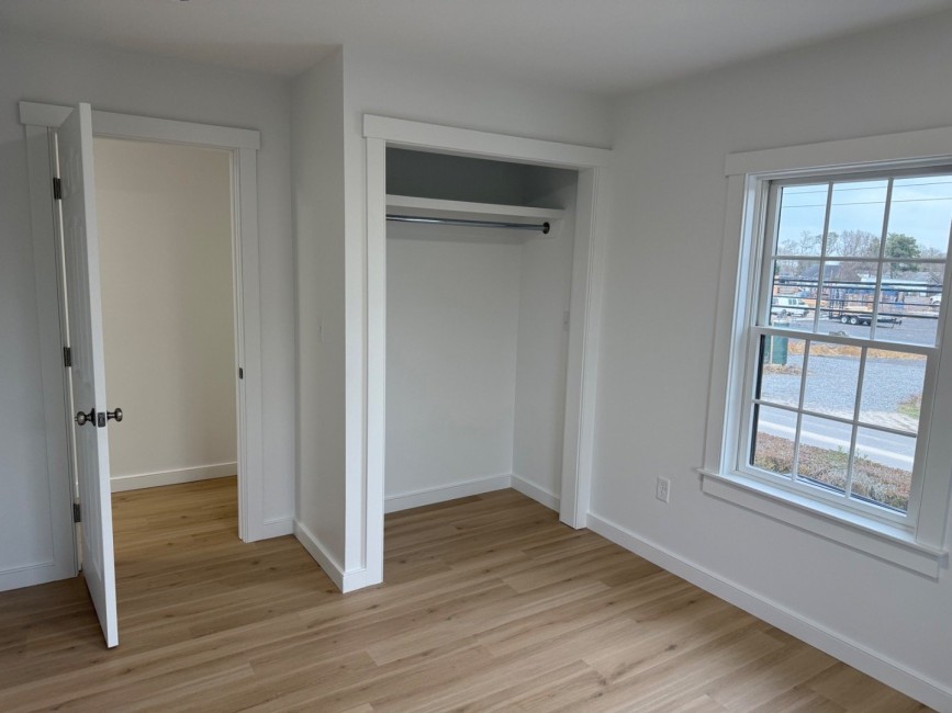  106 Old South Road Unit B Image 17
                                    
