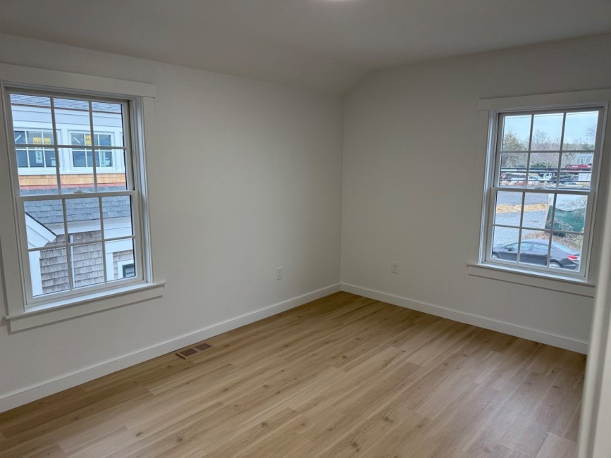  106 Old South Road Unit B Image 16
                                    