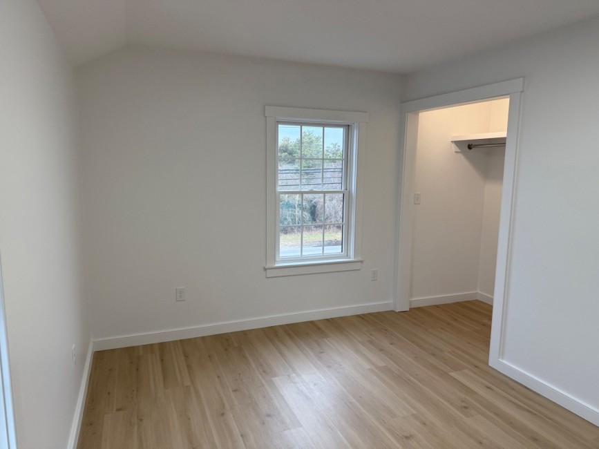  106 Old South Road Unit B Image 14
                                    