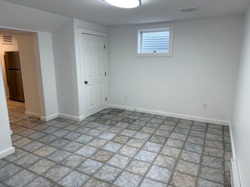  106 Old South Road Unit B Image 21
                                    